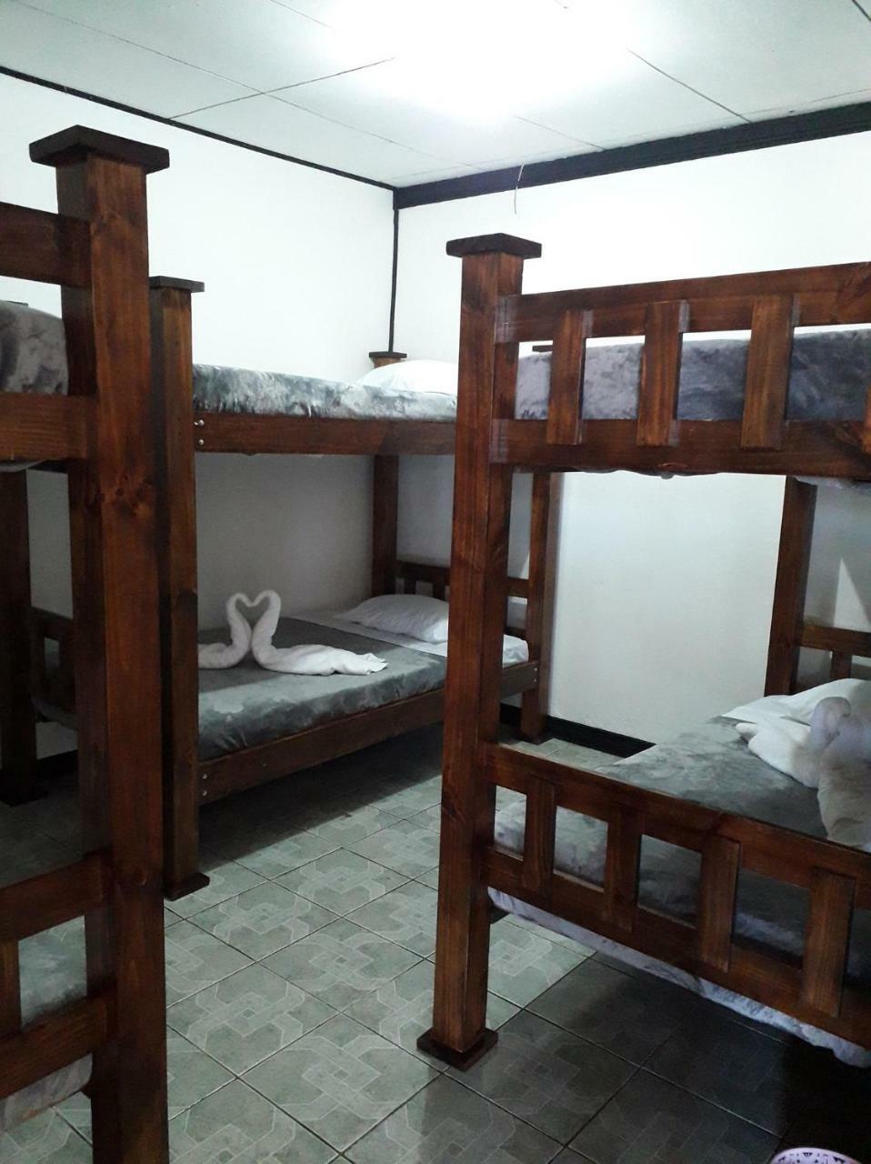 Hostel California Monteverde Екстер'єр фото