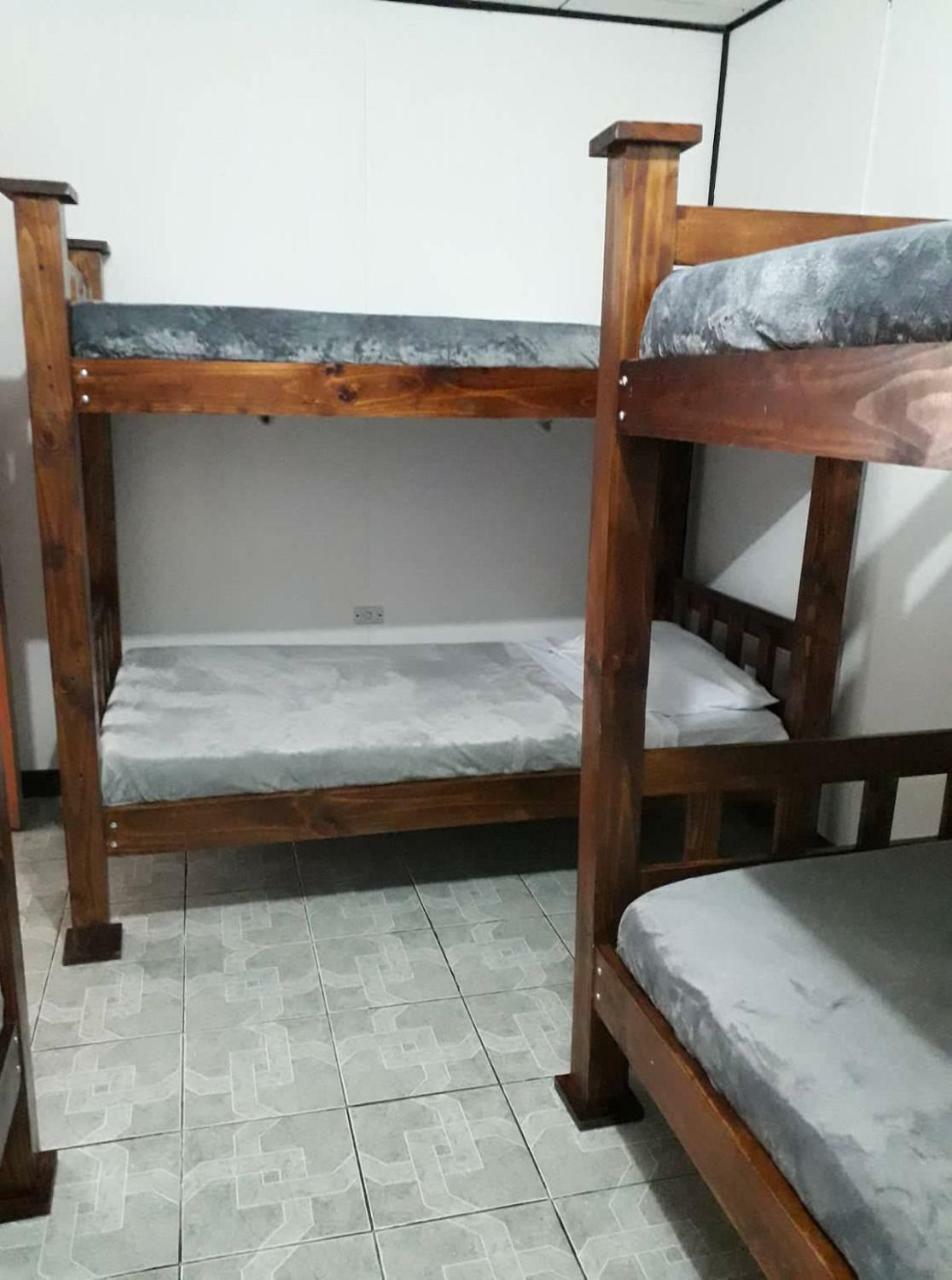 Hostel California Monteverde Екстер'єр фото